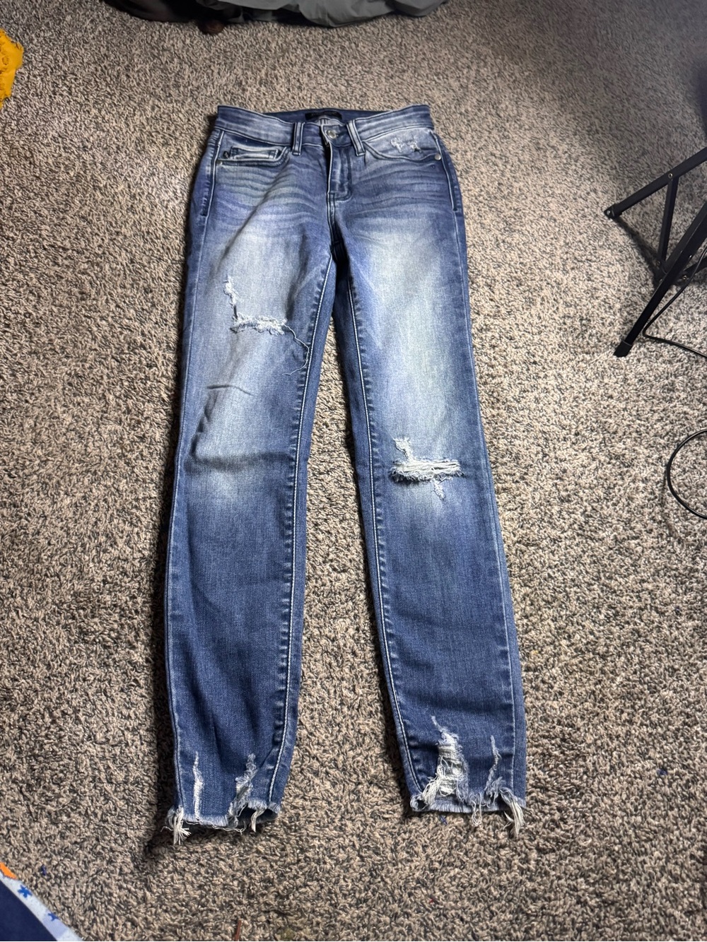 Judy Blue Medium Wash Distressed Skinny Jeans